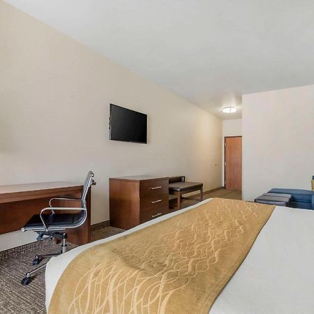 Comfort Inn & Suites Mitchell I-90 Exteriér fotografie