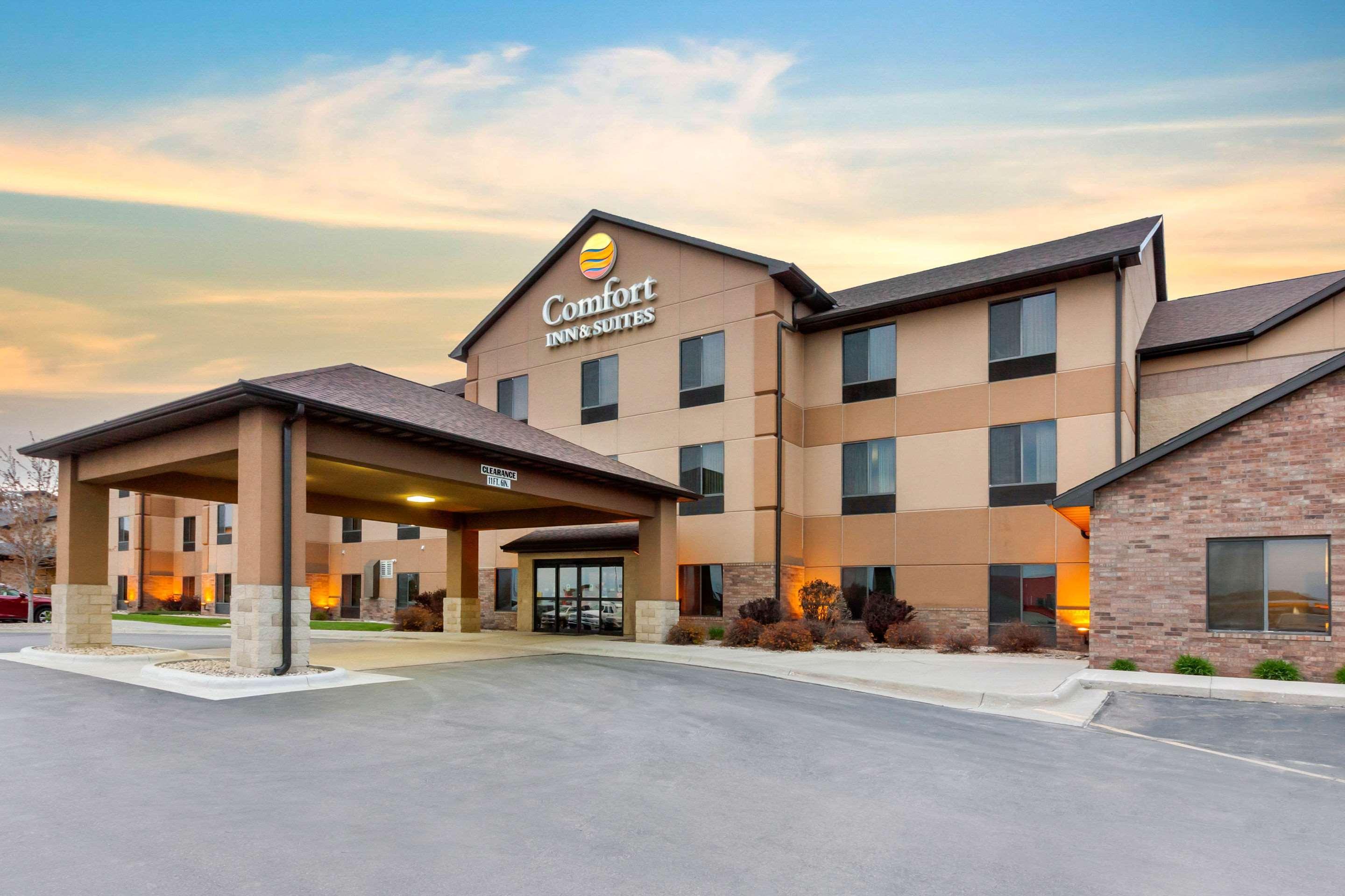 Comfort Inn & Suites Mitchell I-90 Exteriér fotografie