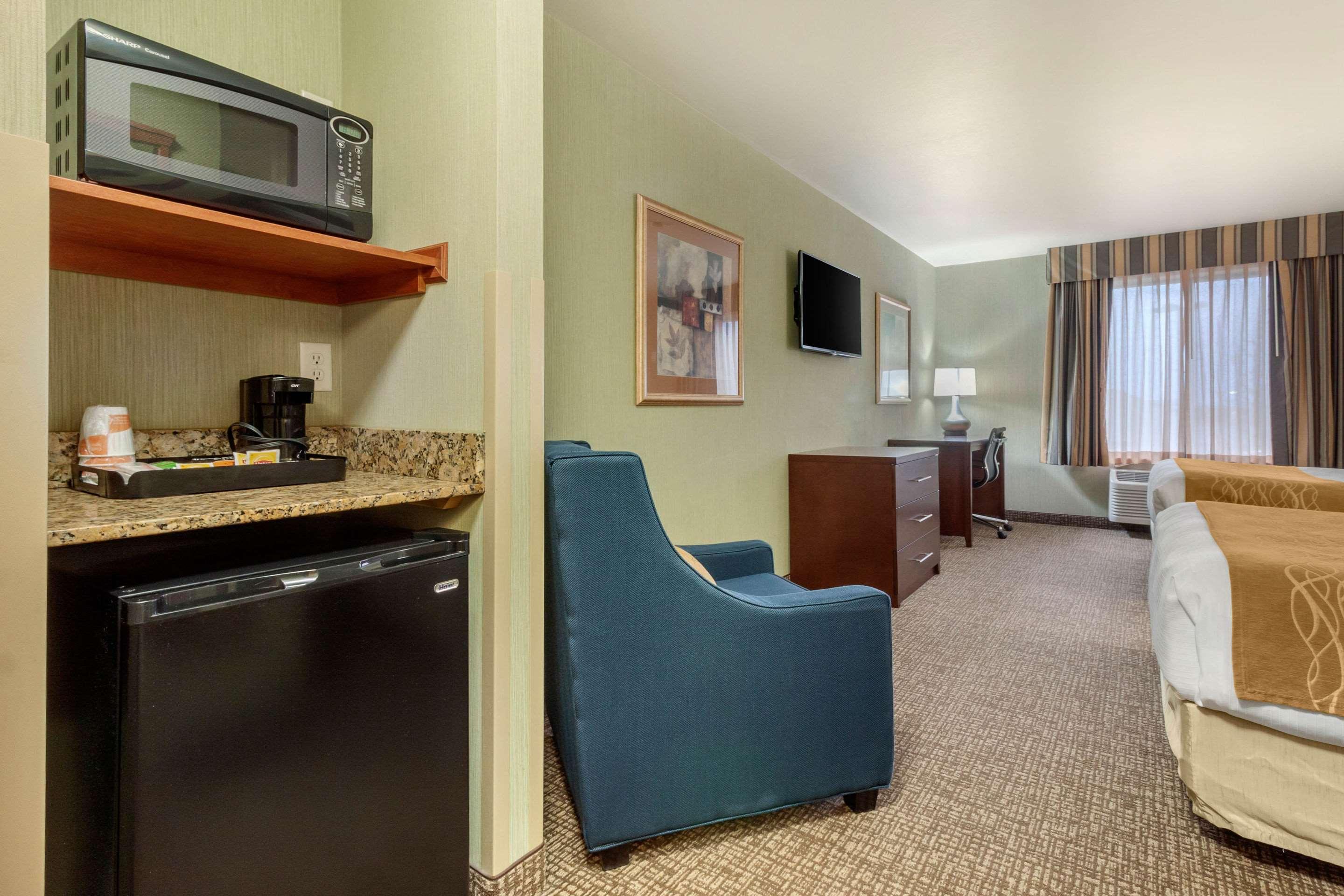 Comfort Inn & Suites Mitchell I-90 Exteriér fotografie