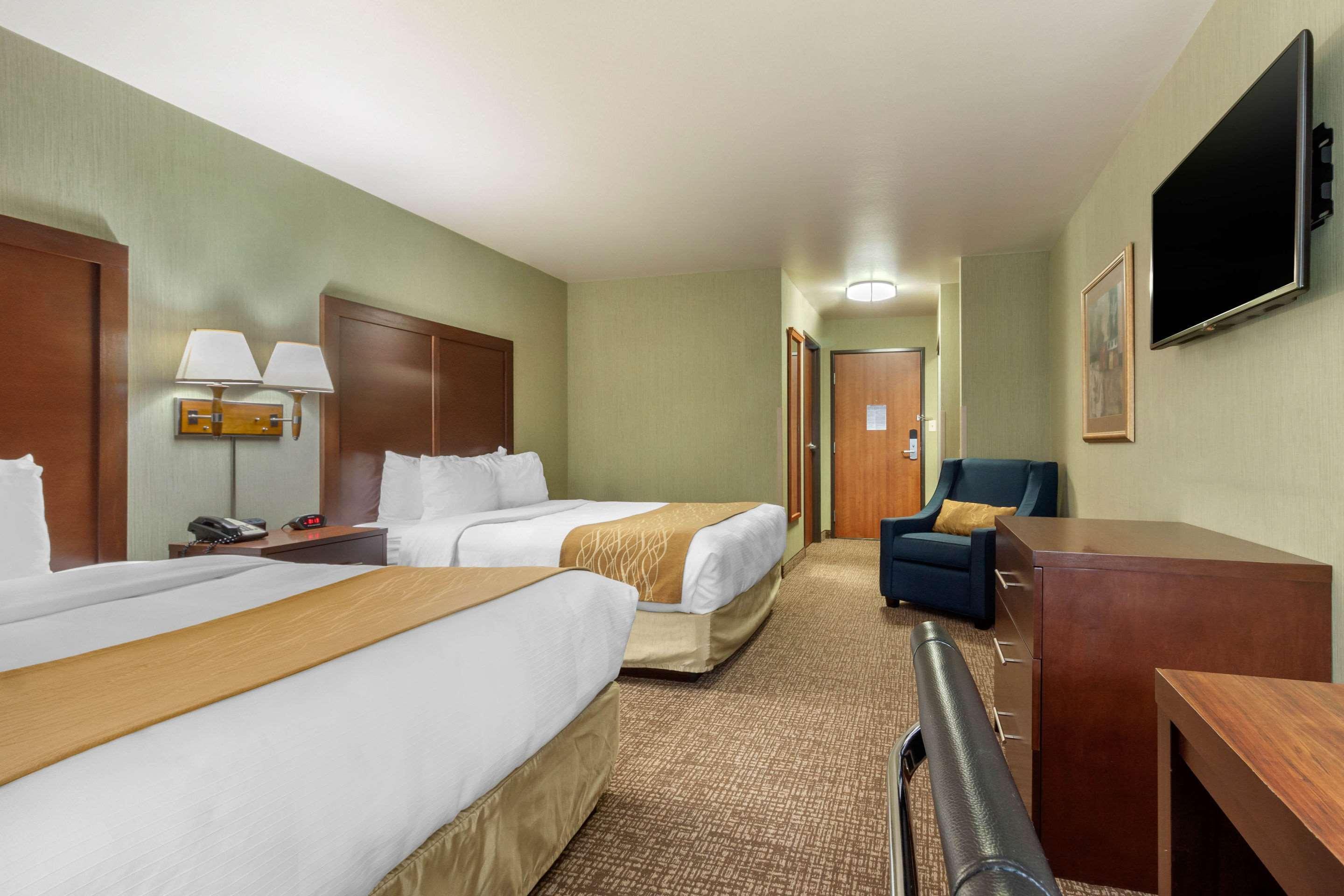 Comfort Inn & Suites Mitchell I-90 Exteriér fotografie