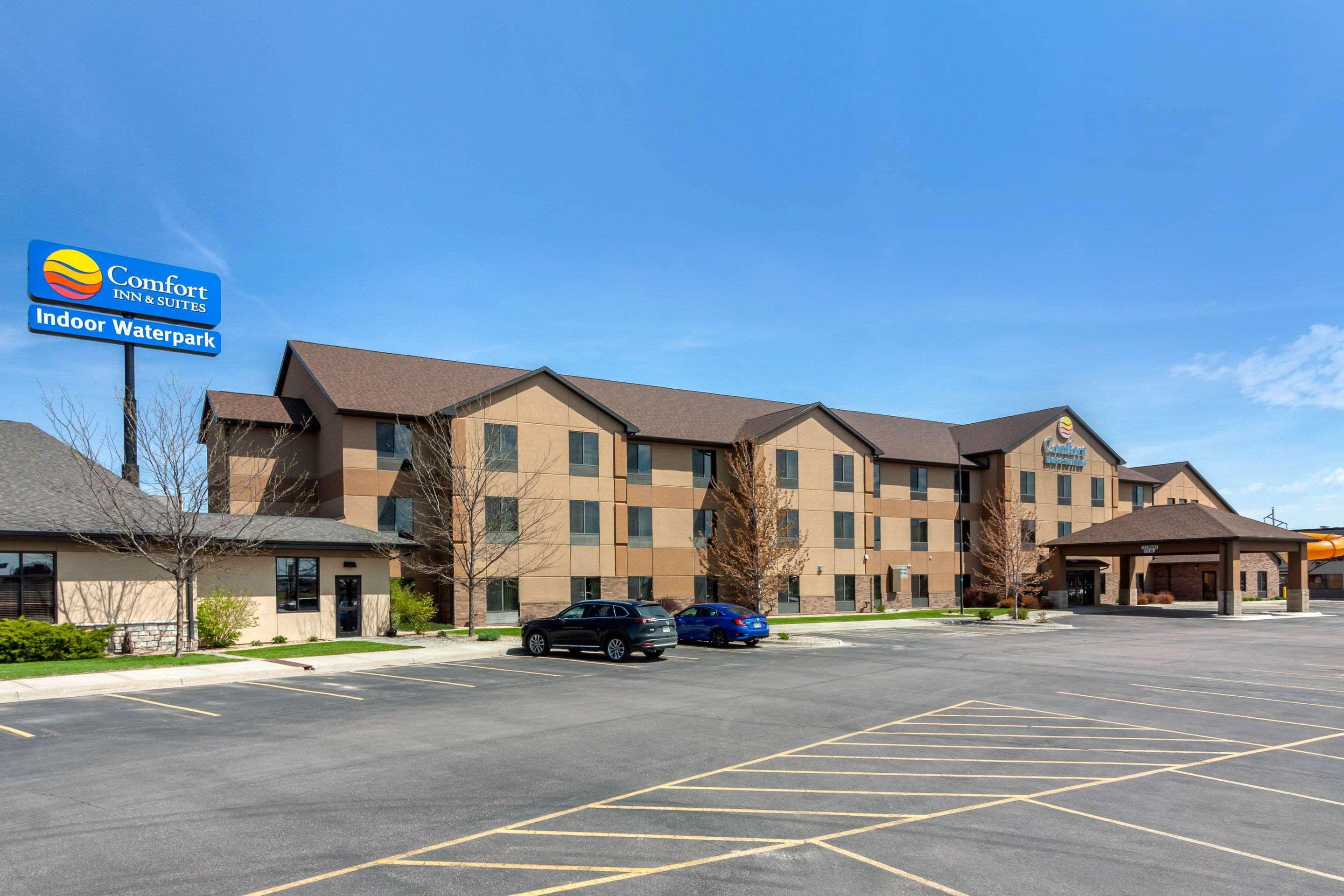 Comfort Inn & Suites Mitchell I-90 Exteriér fotografie